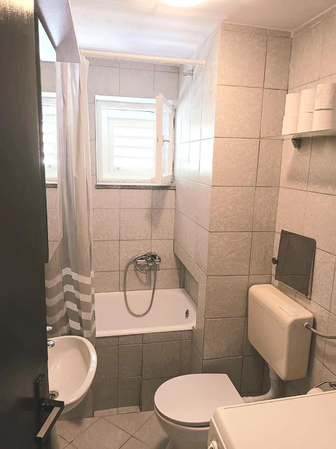 Apartment "None" Makarska Exterior photo